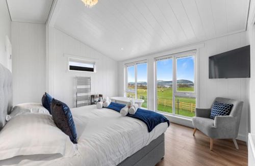 Port Glasgow House | 1 Bed in Langbank oc-95385