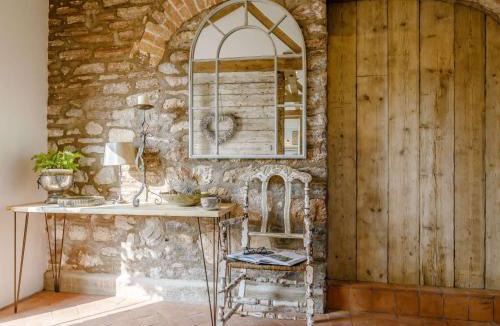 Churchill House | 1 Bed in Langford 85559