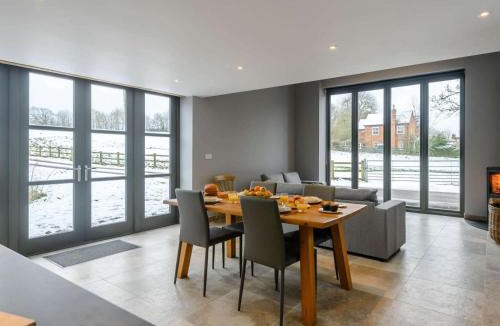 Sandy House | 1 Bed in Little Gransden 81056