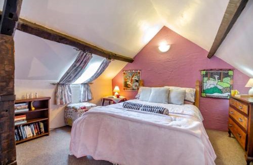 Pennant Melangell House | 1 Bed in Llandderfel oc-t30475