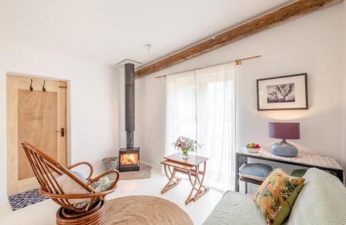 Faversham House | 1 Bed in Luddenham oc-s32602