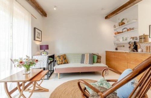 Faversham House | 1 Bed in Luddenham oc-s32602