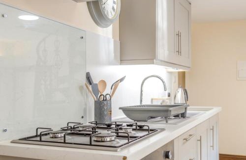 Westbrook Court House | 1 Bed in Moccas 87736