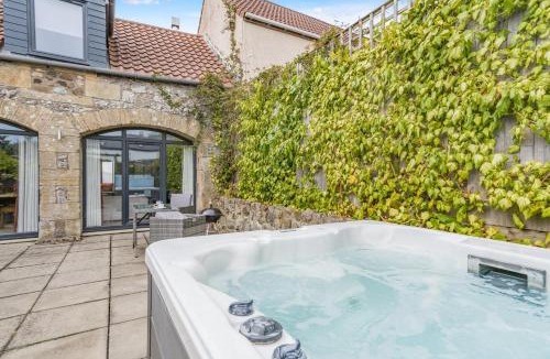 Cupar House | 1 Bed in Newburgh oc-h32593