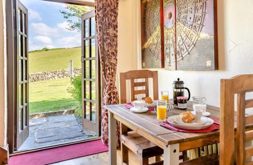 Pen-clawdd House | 1 Bed in Penclawdd 77981