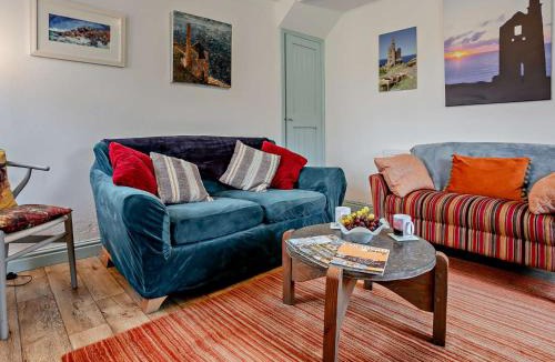 Lower Boscaswell House | 1 Bed in Pendeen 47390