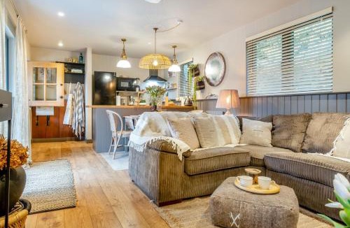 Brading House | 1 Bed in Ryde oc-w30868