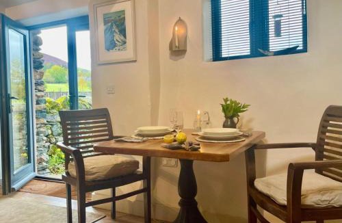 Watermillock House | 1 Bed in Watermillock 94069