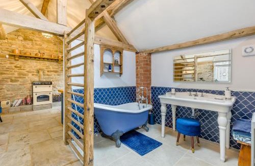 Angelbank House | 1 Bed in Wheathill oc-t29765