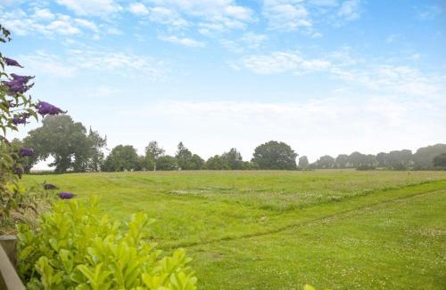 Angelbank House | 1 Bed in Wheathill oc-t29765