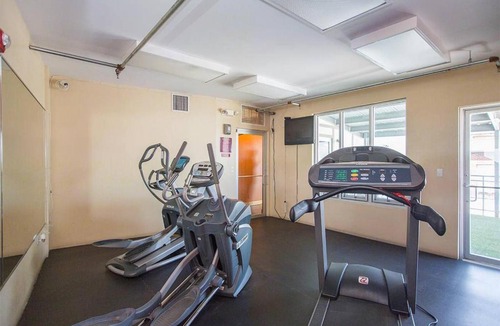 Downtown West Apartment | 1+ Bed Loft - Downtown Near Conv Ctr