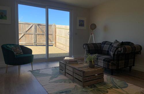 Hitchin House | 1-Bed - Sleeps 2 - Pet Friendly w Parking