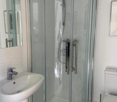 Hitchin House | 1-Bed - Sleeps 2 - Pet Friendly w Parking