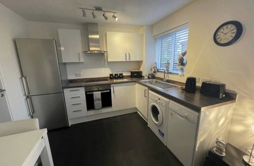 East Hagbourne House | 1 Bed-Sleeps 4-Garden-Free Parking