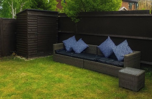 East Hagbourne House | 1 Bed-Sleeps 4-Garden-Free Parking