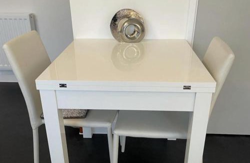 East Hagbourne House | 1 Bed-Sleeps 4-Garden-Free Parking