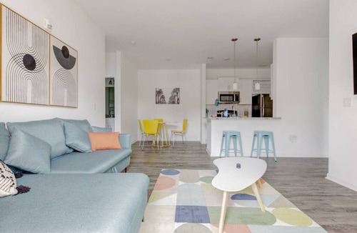 Orange Park Apartment | 1 Bed Sleeps 4 +Pool+Gym+Pet+EV