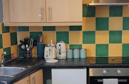 Wolverhampton Apartment | 1 Bed - Sleeps 4 - Wolverhampton City Centre