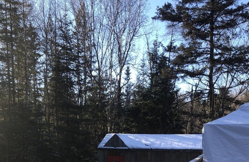 Saint-Alphonse-Rodriguez Ski Chalet | 1 BEDROOM WARM JACUZZI & COZY CHALET