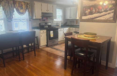 Millbury Apartment | 1 bedrm, Worcester/Boston Central area @ Ellen Elizabeth Estates-Pvt Main Apt