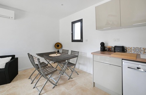 Favas House | 1 bedroom stunning home in Saint-Bauzille-de-Mont