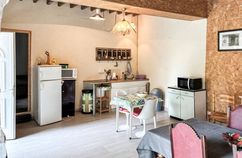 Trepied House | 1 bedroom gorgeous home in Sainte-Geneviève en Br