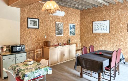 Trepied House | 1 Bedroom Gorgeous Home In Sainte-Geneviève En Br