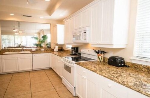 Bradenton Beach Hotel | 1 Bedroom, 1 Bathroom Deluxe. Pet Friendly