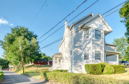 Carbondale Apartment | 1-Bedroom, 1-Bath Getaway