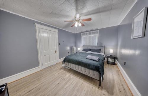 Carbondale Apartment | 1-Bedroom, 1-Bath Getaway