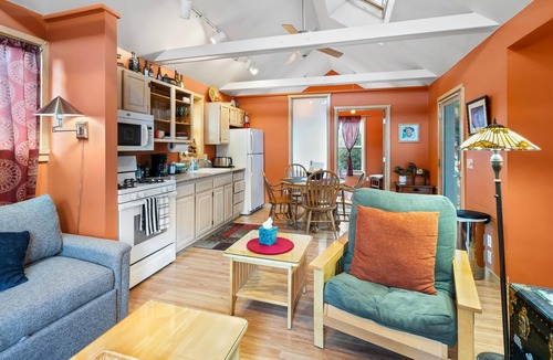 Historic Railroad District Hotel | 1 bedroom, 1 bathroom cottage with sleeper sofa & full kitchen.