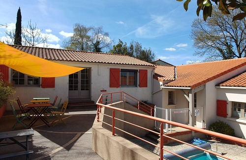 Le Givre House | 1-bedroom 3* gîte with heated pool! 15 min from the sea