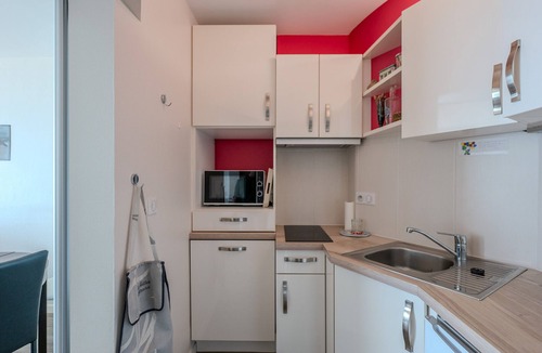 Les Sables d'Olonne Apartment | 1-bedroom apartment with sea-facing balcony