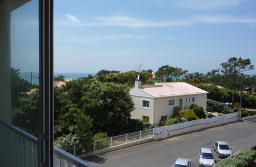 Chateau-d'Olonne Apartment | 1-bedroom apartment near the beach with loggia and pet-friendly