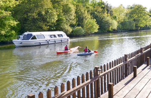 Thorpe St Andrew Cottage | 1 bedroom accommodation in Thorpe River Green