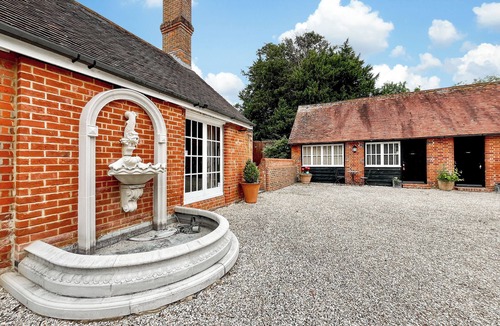 East Tytherley Cottage | 1 bedroom accommodation in East Tytherley