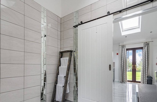 Ynysddu Cottage | 1 bedroom accommodation in Mynydd Islwyn