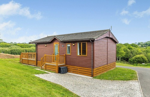Hewas Water Ski Chalet | 1 bedroom accommodation in Nr St Austell