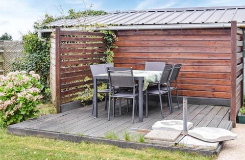 Trelevern Apartment | 1 bedroom accommodation in Trelevern