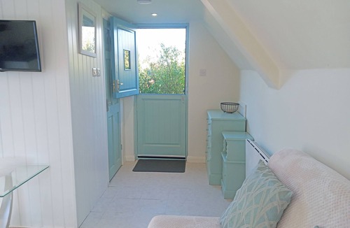 Middleton-on-Sea Apartment | 1 bedroom accommodation in Bognor Regis