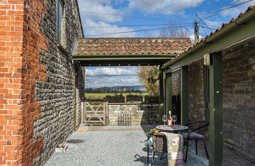 Lower Godney Cottage | 1 bedroom accommodation in Lower Godney