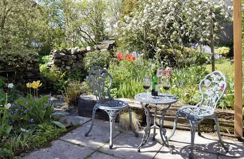 Lowick Cottage | 1 bedroom accommodation in Lowick Bridge