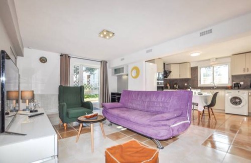 Vinassan Apartment | 1 bedroom accommodation in Vinassan