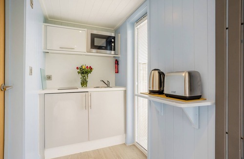 Carlton-in-Cleveland Ski Chalet | 1 bedroom accommodation in Great Busby