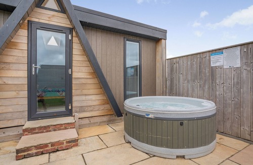 Carlton-in-Cleveland Ski Chalet | 1 bedroom accommodation in Great Busby