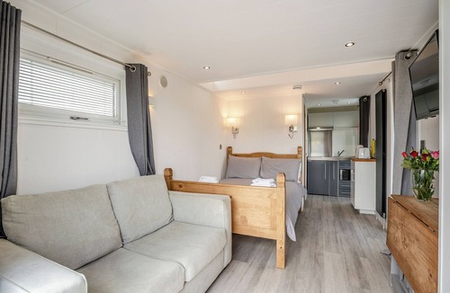 Carlton-in-Cleveland Ski Chalet | 1 bedroom accommodation in Great Busby