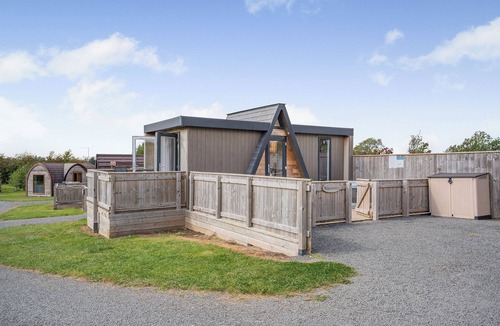 Carlton-in-Cleveland Ski Chalet | 1 bedroom accommodation in Great Busby