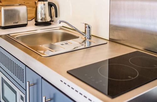 Bumble's Green Cottage | 1 bedroom accommodation in Sewardstone