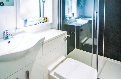 Bumble's Green Cottage | 1 bedroom accommodation in Sewardstone