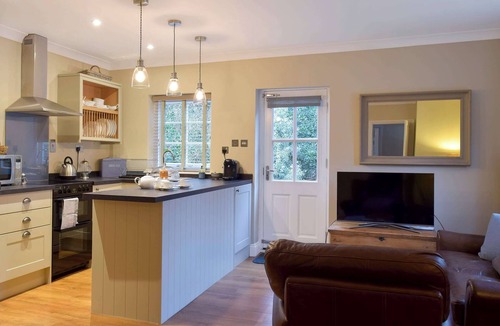 Tattingstone Cottage | 1 bedroom accommodation in Tattingstone
